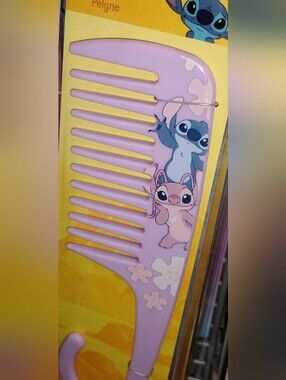 Lilo & Stitch Pink Hair Pick Comb